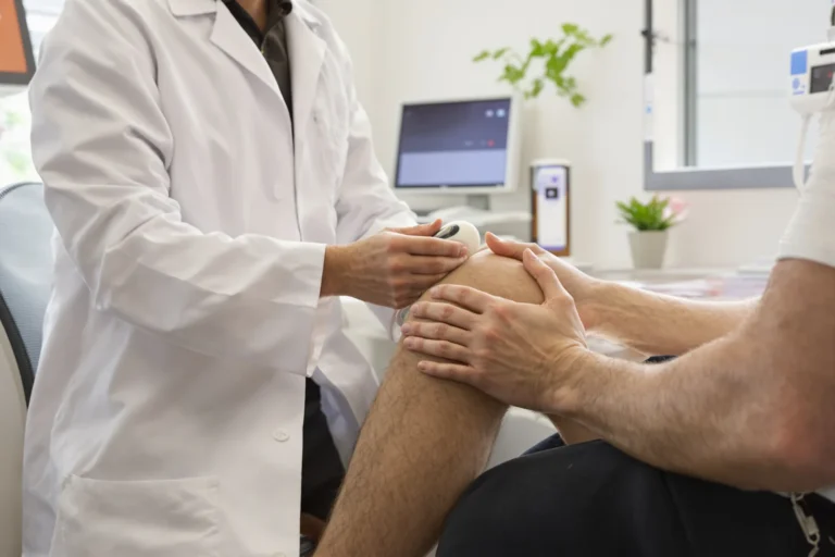 Routine reflex examination during a primary care visit